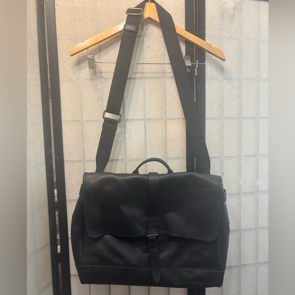 COACH Hudson Messenger Pebbled Leather Crossbody Bag, Unisex